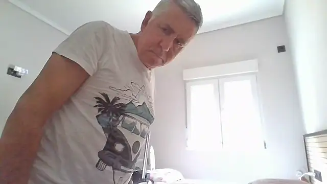 Snapshot of parejamlga58 chatting on 04-11-26, 01:59 parejamlga58 online show from 04-11-26, 01:59