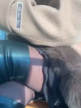 Snapshot of Marina- chatting on 03-06-26, 03:30 Marina- online show from 03-06-26, 03:30