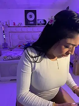 lucianaroy online show from 04-01-26, 05:21