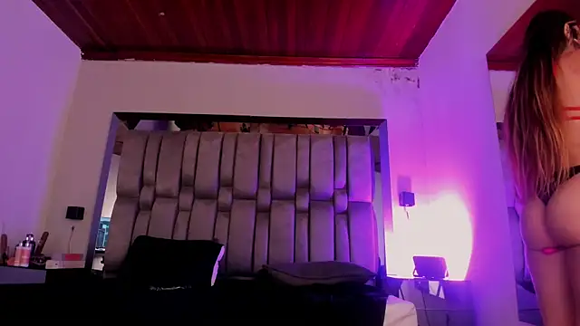 NikkySmiith online show from 05-11-26, 04:04