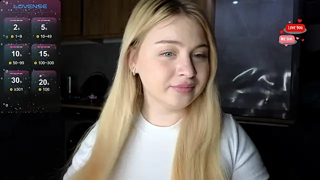 Snapshot of shy_blondiee chatting on 05-05-26, 08:50 shy blondiee online show from 05-05-26, 08:50