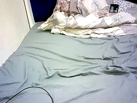 Snapshot of honeypotsweet chatting on 04-07-26, 08:37 honeypotsweet online show from 04-07-26, 08:37