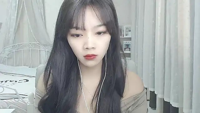 Snapshot of Jenny-Z chatting on 01-09-26, 02:14 Jenny-Z online show from 01-09-26, 02:14