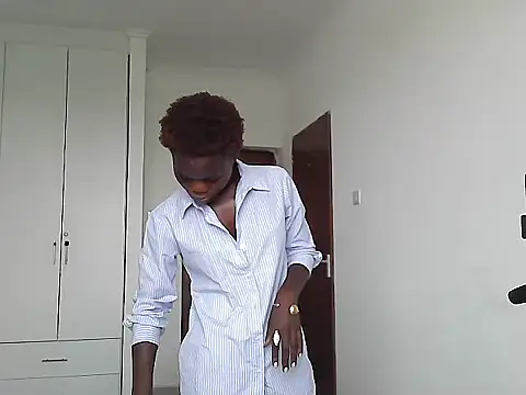 petiteebony 81 online show from 03-12-26, 07:47