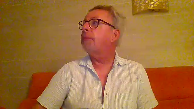 tuggy59 online show from 07-05-26, 04:41