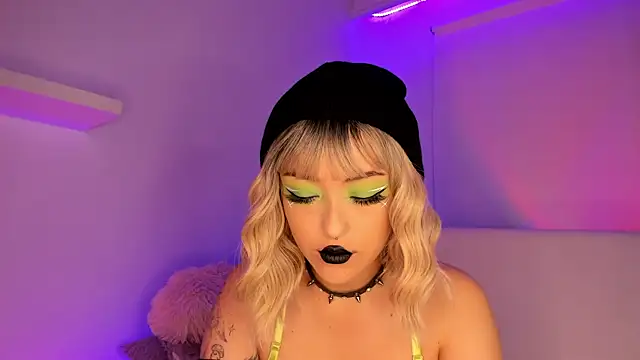 Gloomydoll online show from 01-21-25, 05:51