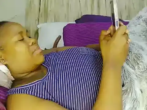 Real1SweetQueen online show from 05-18-26, 06:47