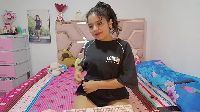 Winnifer Gonzal online show from 03-28-26, 03:39