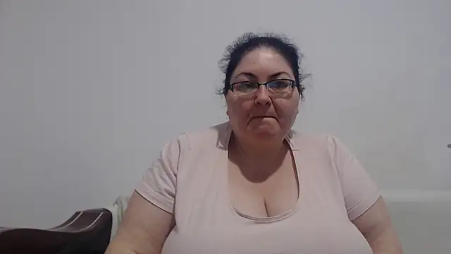 Nykyxo online show from 04-25-26, 07:44