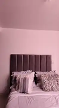 CurvySara1 online show from 06-11-26, 07:34