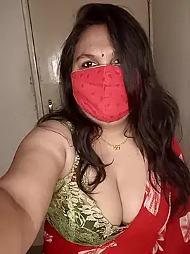 Snapshot of Love-priya chatting on 01-12-25, 06:05 Love-priya online show from 01-12-25, 06:05
