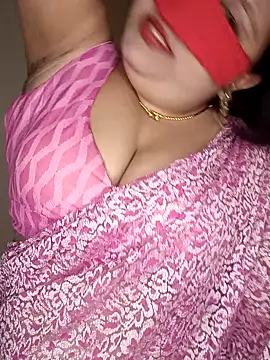 Snapshot of Love-priya chatting on 01-21-25, 05:09 Love-priya online show from 01-21-25, 05:09
