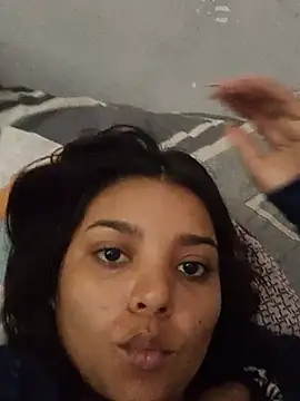 stefanie010 online show from 05-17-26, 02:57