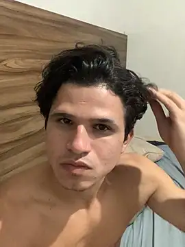 pedrovkr3 online show from 12-05-24, 10:45