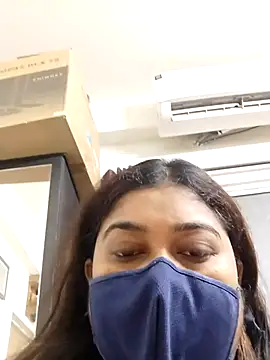 Snapshot of indianlisa5 chatting on 05-20-26, 06:14 indianlisa5 online show from 05-20-26, 06:14