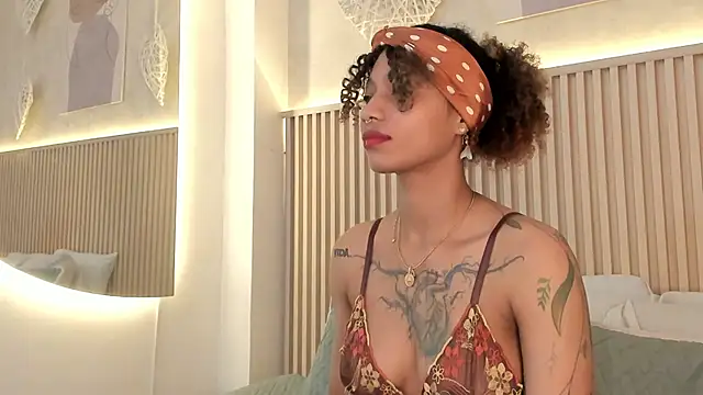 daiana curly online show from 02-21-26, 08:10