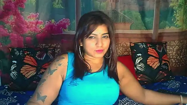 RoyalIndianCreamPuff online show from 06-21-26, 07:05