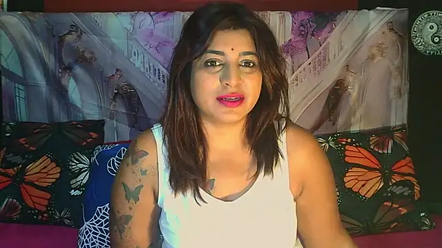 RoyalIndianCreamPuff online show from 07-19-26, 06:55