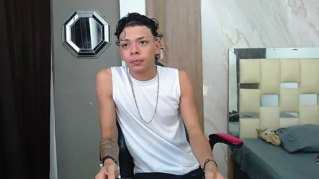 Snapshot of Harry_jhonsson chatting on 05-14-26, 12:50 Harry jhonsson online show from 05-14-26, 12:50