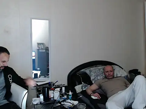 Terizizz online show from 04-20-26, 08:32