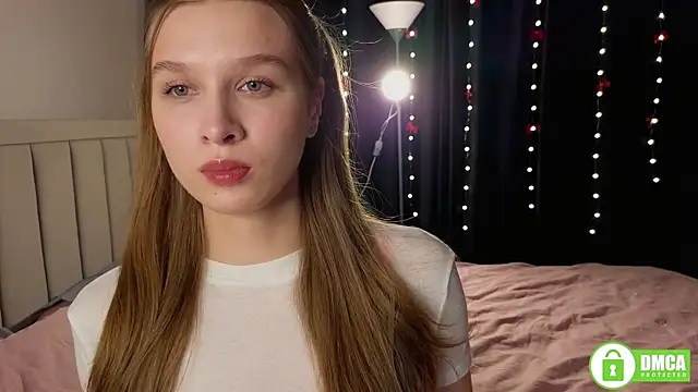 Snapshot of CutieBeauty chatting on 01-11-26, 04:01 CutieBeauty online show from 01-11-26, 04:01