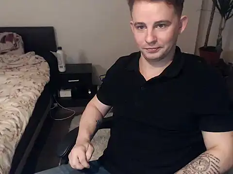 Snapshot of LandonYork chatting on 04-15-26, 07:10 LandonYork online show from 04-15-26, 07:10