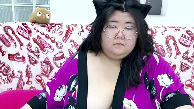 Nadine asian online show from 03-21-26, 08:19