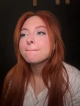 Snapshot of izyzys_baker chatting on 06-20-26, 03:37 izyzys baker online show from 06-20-26, 03:37