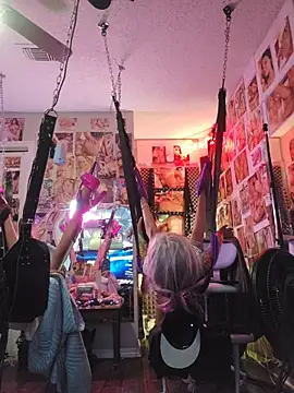 luvs2cumm69 online show from 03-01-26, 12:12