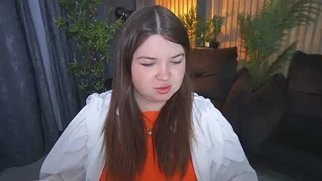 RosieMoons online show from 10-03-25, 07:22