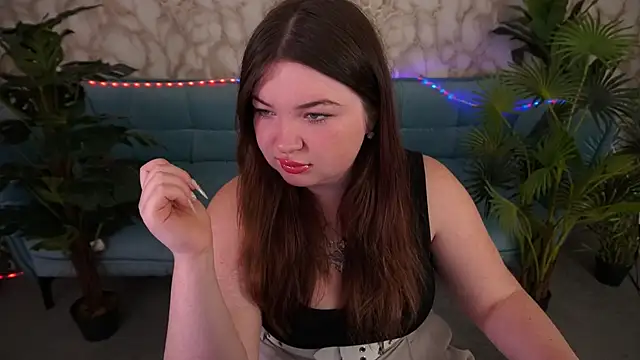 RosieMoons online show from 10-11-25, 07:34