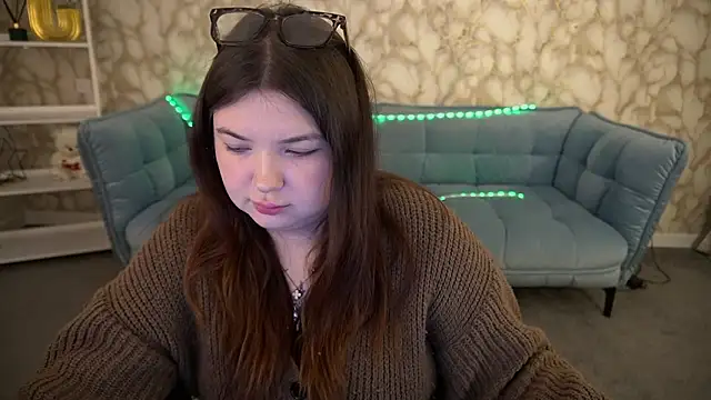 RosieMoons online show from 02-03-26, 08:25