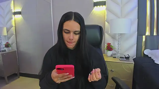 ChloeHarper  online show from 03-28-26, 11:54