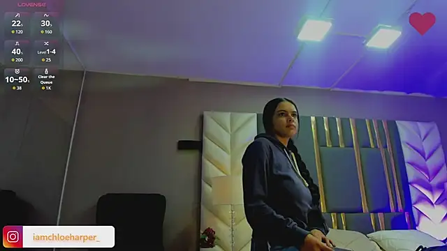 Snapshot of ChloeHarper_ chatting on 06-30-26, 11:44 ChloeHarper online show from 06-30-26, 11:44