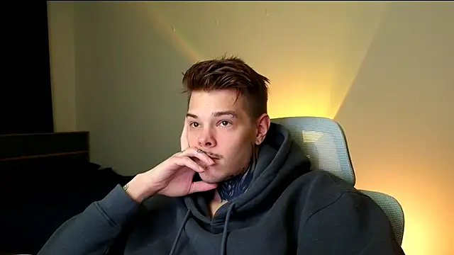 DENIS HERE online show from 02-14-26, 04:37