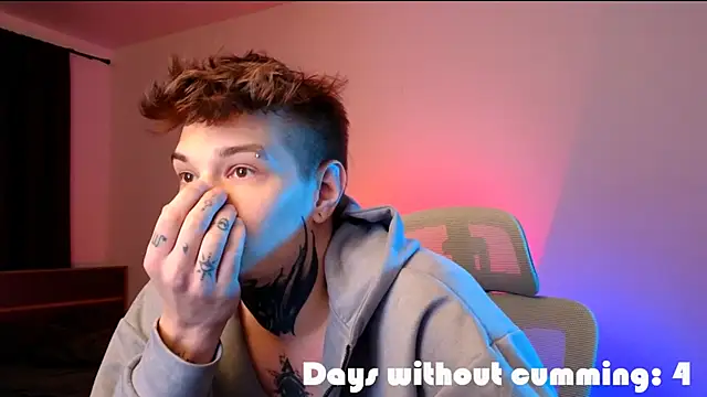 DENIS HERE online show from 02-23-26, 07:33