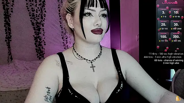 strawberry elfcat online show from 03-30-26, 01:39