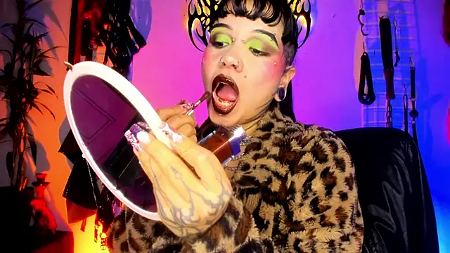 irregular fetish  online show from 07-17-26, 02:40