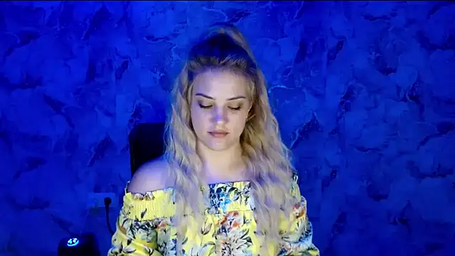 nika gold1 online show from 06-15-26, 02:52