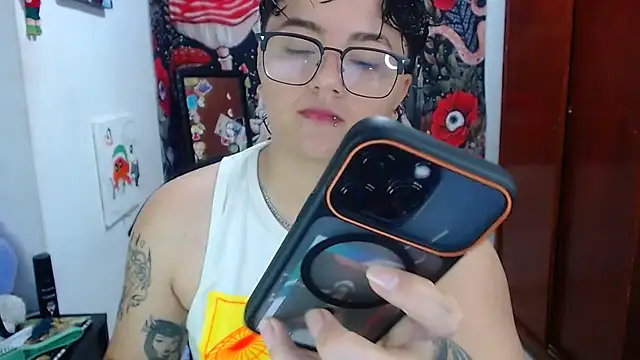 isabeautyx19 online show from 05-19-26, 04:13
