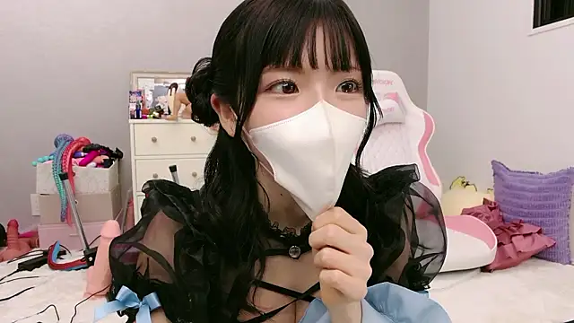 Snapshot of -minami- chatting on 06-25-26, 12:31 -minami- online show from 06-25-26, 12:31