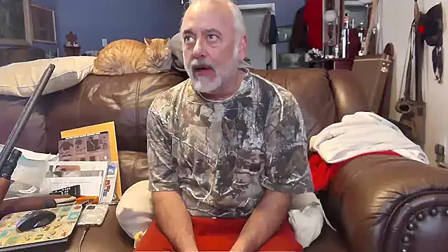 Snapshot of PincheDave4u chatting on 12-29-24, 06:27 PincheDave4u online show from 12-29-24, 06:27