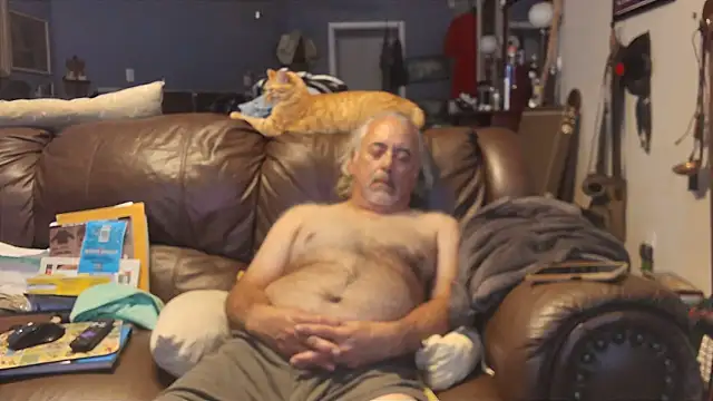 Snapshot of PincheDave4u chatting on 01-05-25, 02:30 PincheDave4u online show from 01-05-25, 02:30