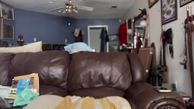 Snapshot of PincheDave4u chatting on 01-07-25, 07:28 PincheDave4u online show from 01-07-25, 07:28