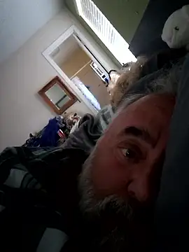 Snapshot of PincheDave4u chatting on 01-16-26, 03:27 PincheDave4u online show from 01-16-26, 03:27