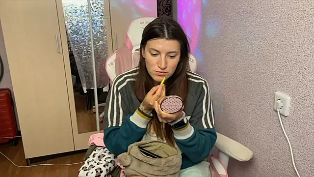 Katrin  kiss online show from 05-04-26, 05:20