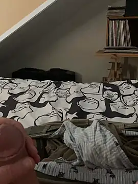 LivingLegend1978 online show from 04-04-26, 01:30