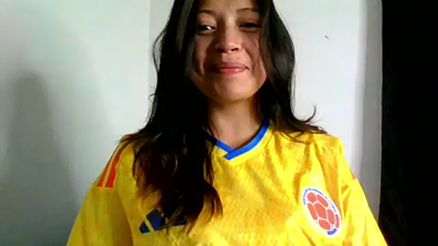 Snapshot of katherodriguezx chatting on 06-17-26, 11:27 katherodriguezx online show from 06-17-26, 11:27