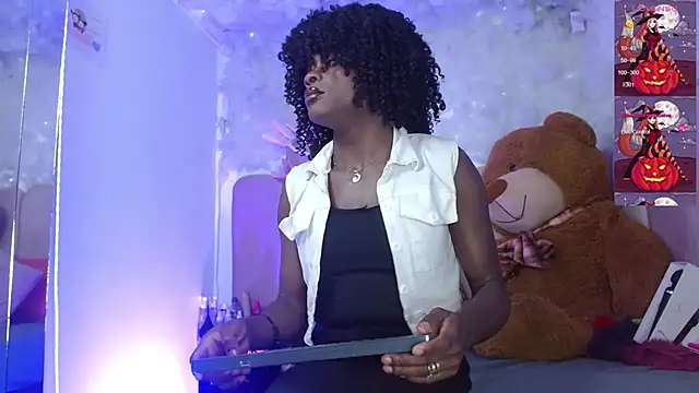 puca ebony online show from 10-24-25, 05:09