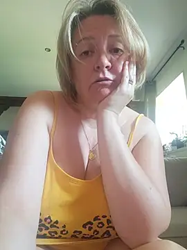 lady charlyne online show from 05-27-26, 07:16